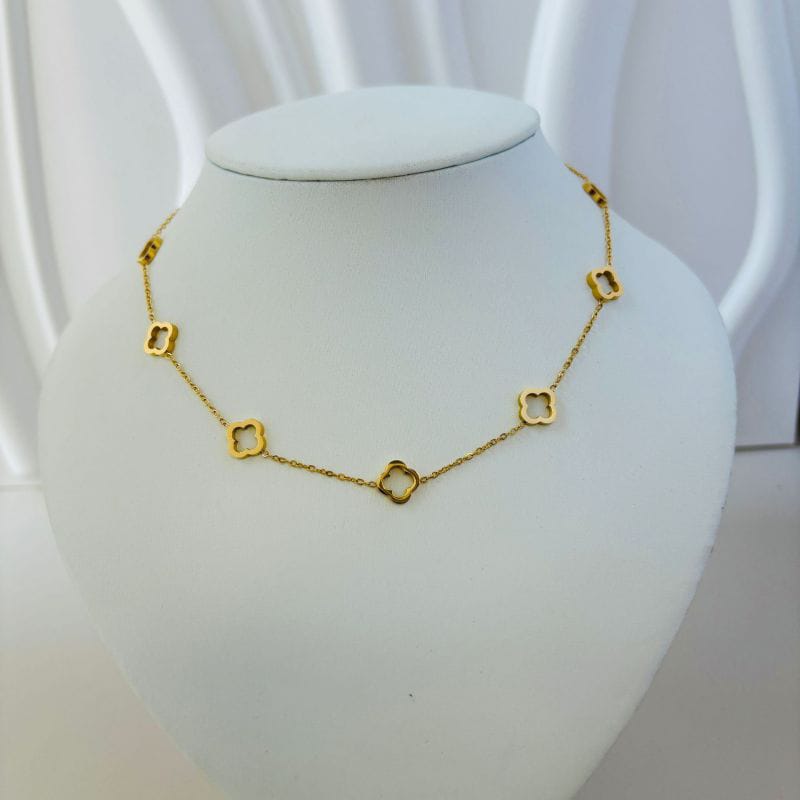 قلادة فان كليف 9 وردات