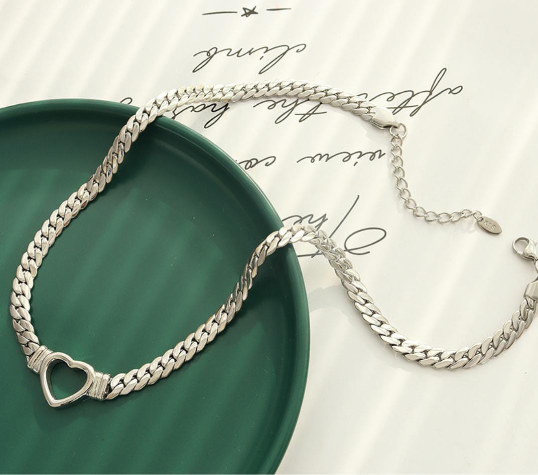 طقم القلب الفضي